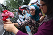 Srebrenica women recognised for highlighting 1995 genocide